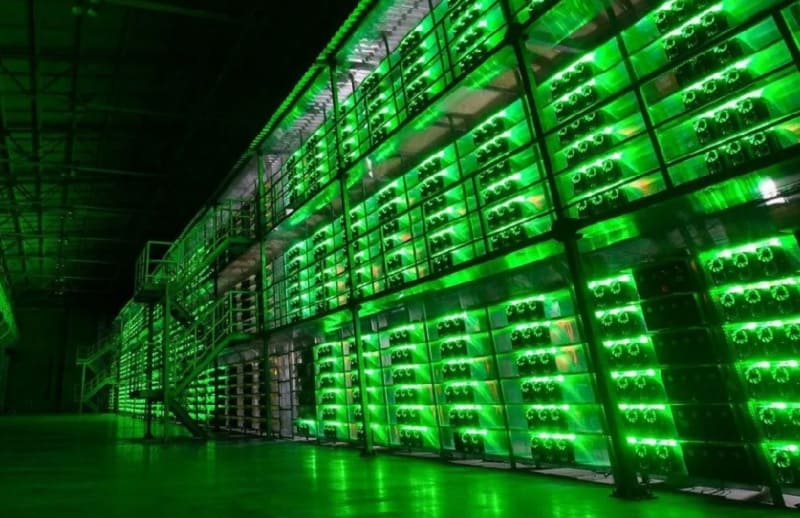 Манинговая ферма. Изображение к статье биткоин миксер mixer.money 'Сложность майнинга биткоинов'