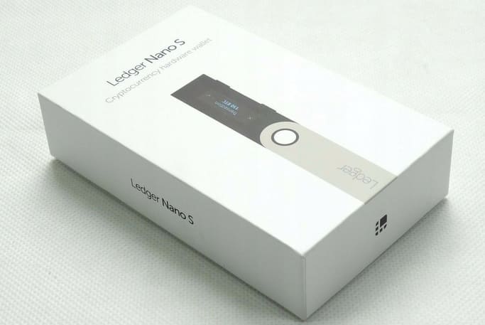 Кошелёк для криптовалюты Ledger Nano