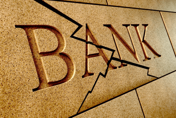 Кризис банков и криптопроектов. Обзор биткоин миксер mixer.money